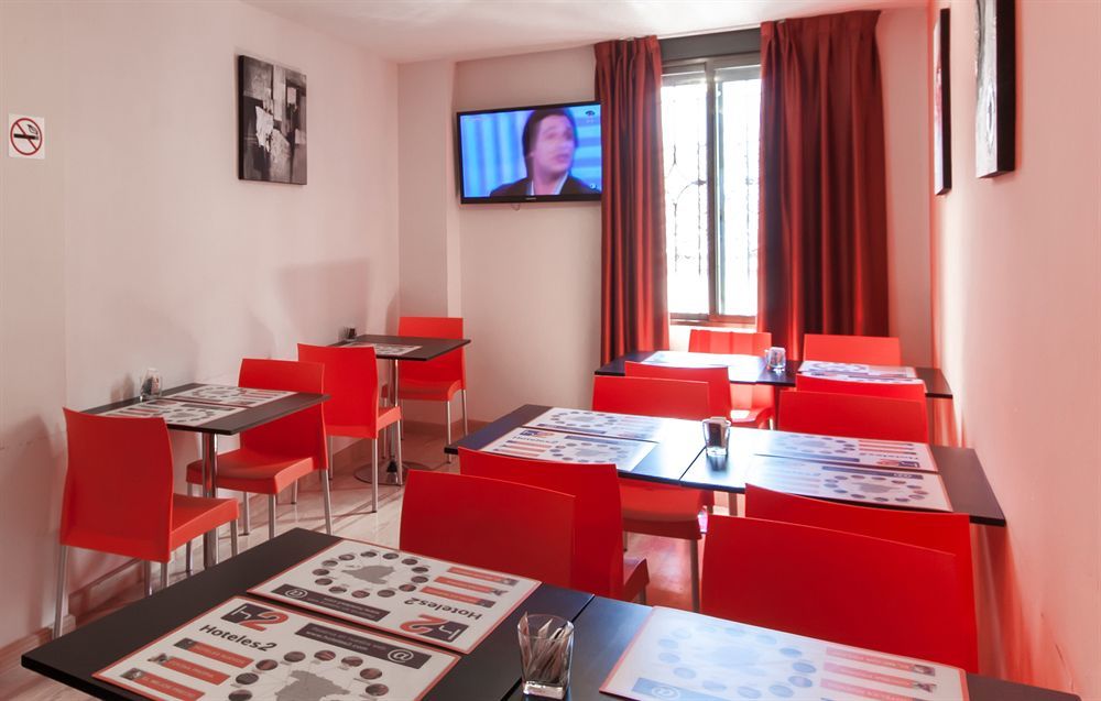 Kubik Hotel Caces Zewnętrze zdjęcie